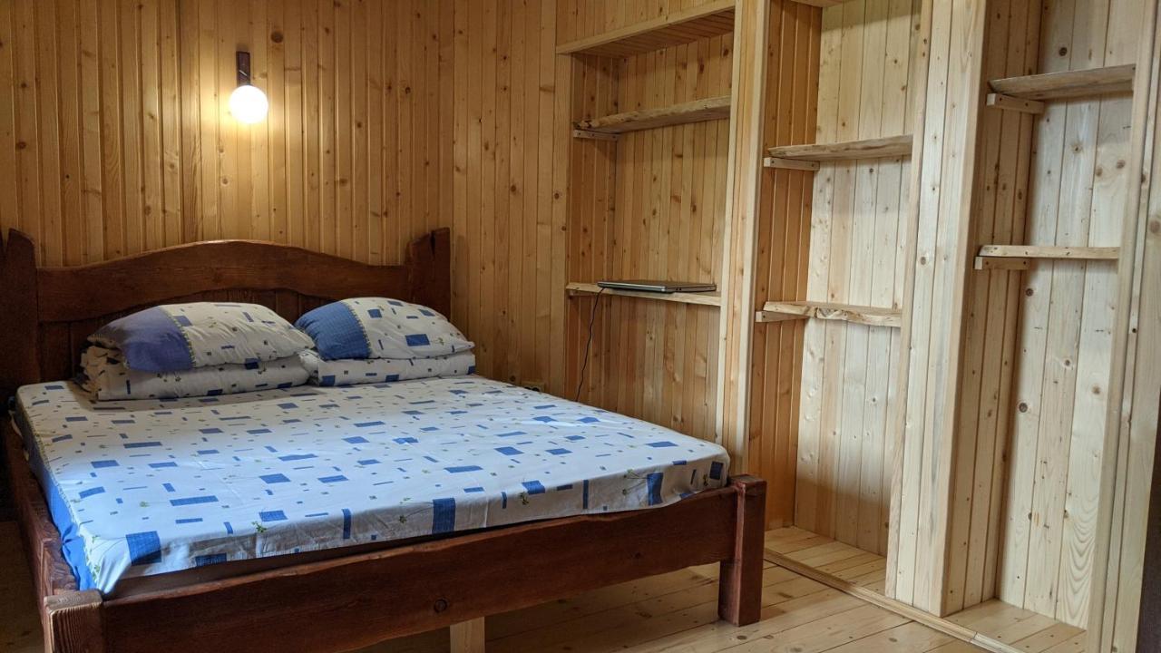 Guest house Gostynna Rodyna Izki Extérieur photo
