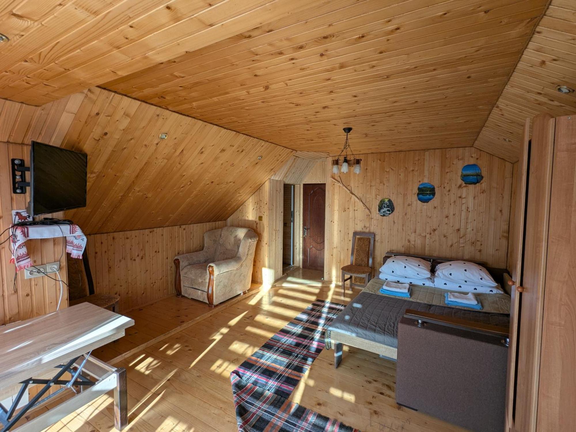 Guest house Gostynna Rodyna Izki Extérieur photo