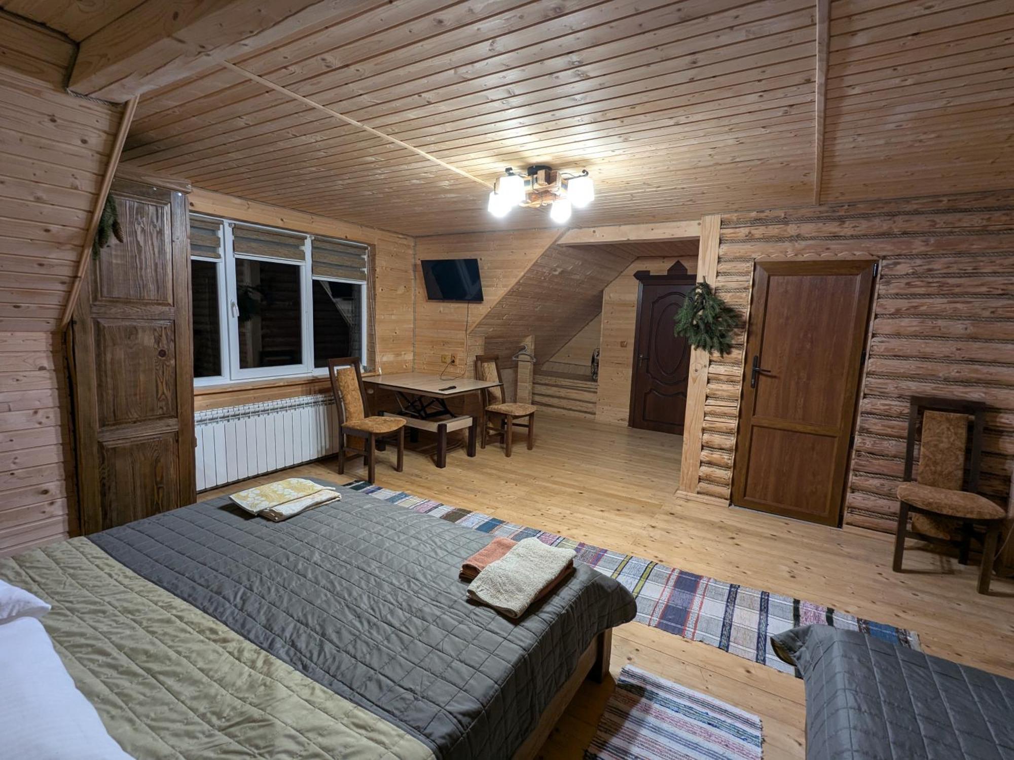 Guest house Gostynna Rodyna Izki Extérieur photo