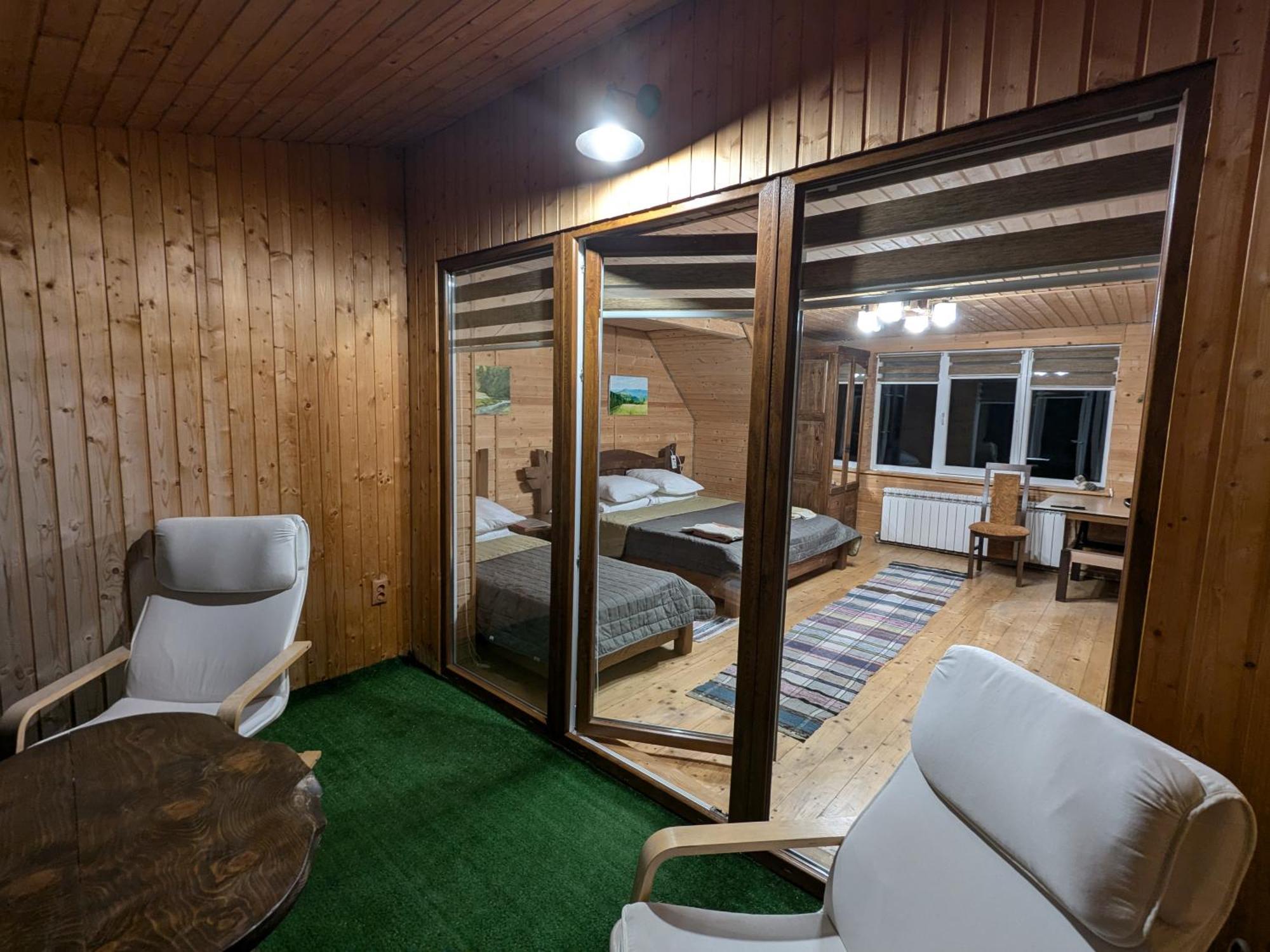 Guest house Gostynna Rodyna Izki Extérieur photo