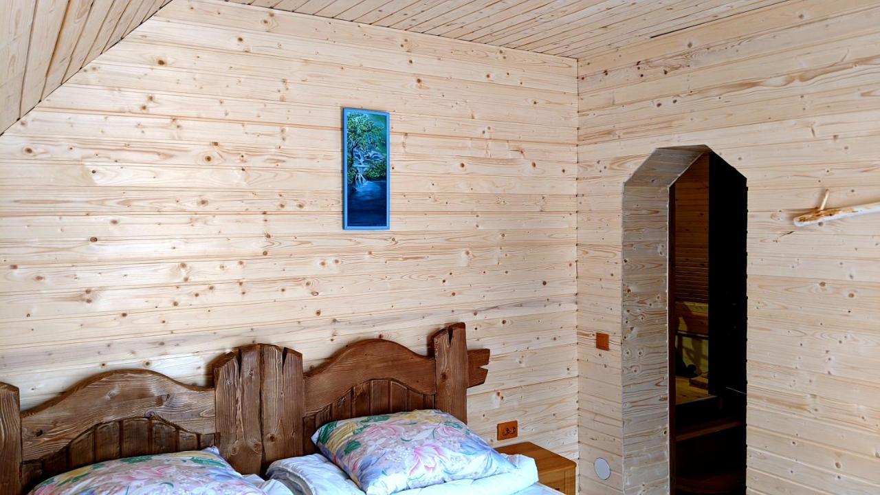Guest house Gostynna Rodyna Izki Extérieur photo